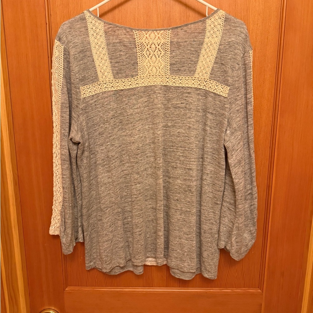 Sundance Gray and Cream Lace Detail Blouse Size M - Picture 2 of 10